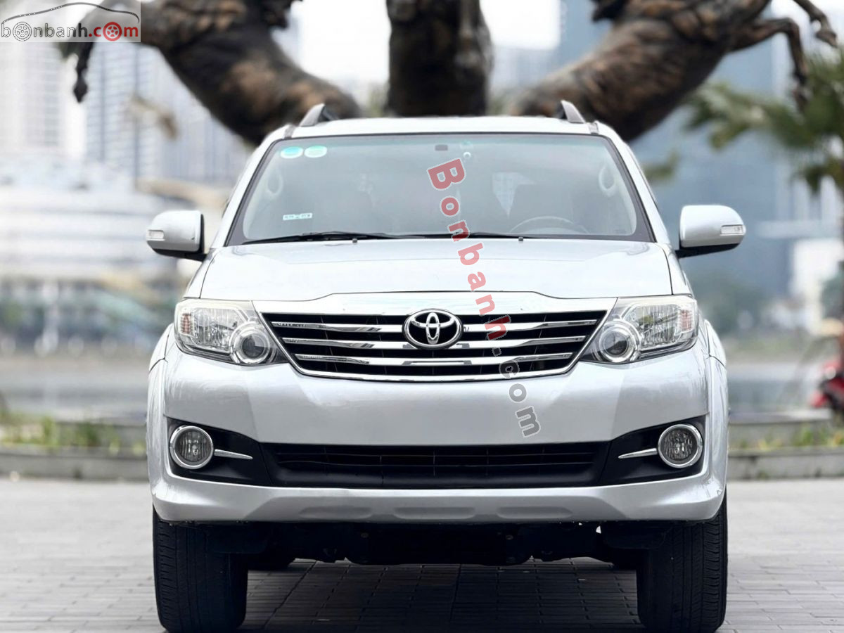 Toyota Fortuner 2.7V 4X2 AT