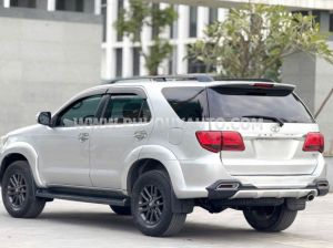 Xe Toyota Fortuner 2.7V 4X2 AT 2016