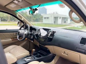 Xe Toyota Fortuner 2.7V 4X2 AT 2016