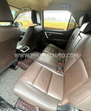 Xe Toyota Fortuner 2.7V 4x2 AT 2019