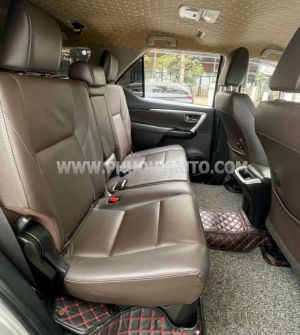 Xe Toyota Fortuner 2.7V 4x2 AT 2019