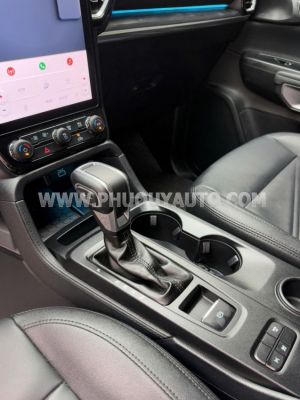 Xe Ford Everest Titanium 2.0L 4x2 AT 2024