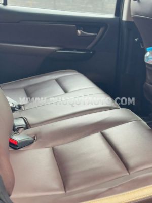 Xe Toyota Fortuner 2.4G 4x2 MT 2017