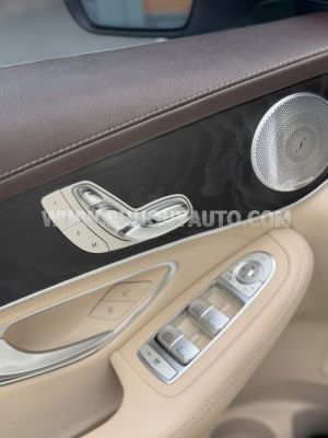 Xe Mercedes Benz GLC 300 4Matic 2018