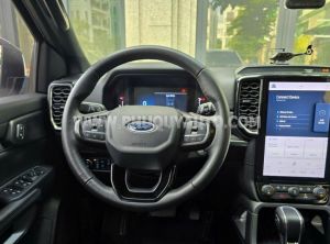 Xe Ford Everest Titanium 2.0L 4x2 AT 2022