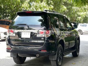 Xe Toyota Fortuner 2.7V 4x4 AT 2015
