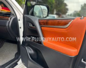 Xe Lexus LX 570 Super Sport 2016