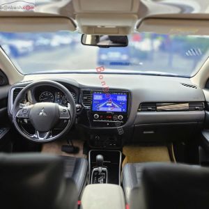 Xe Mitsubishi Outlander 2.0 CVT 2022