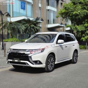Xe Mitsubishi Outlander 2.0 CVT 2022