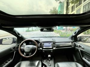 Xe Ford Everest Titanium 2.0L 4x4 AT 2022