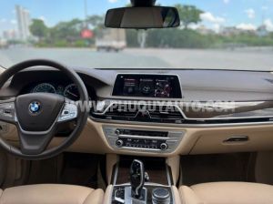 Xe BMW 7 Series 730Li 2018