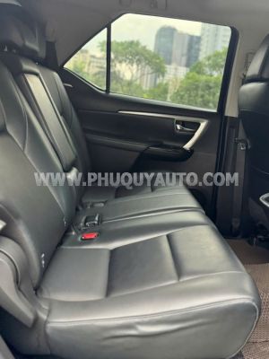 Xe Toyota Fortuner 2.4G 4x2 AT 2020