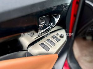 Xe Toyota Innova 2.0 Venturer 2018