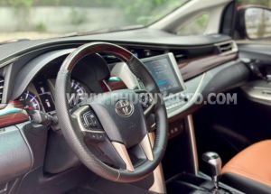 Xe Toyota Innova 2.0 Venturer 2018