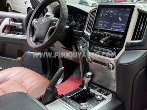 Xe Toyota Land Cruiser 4.6 V8 2020