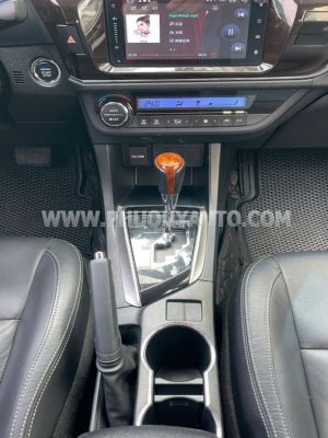 Xe Toyota Corolla altis 1.8G AT 2017