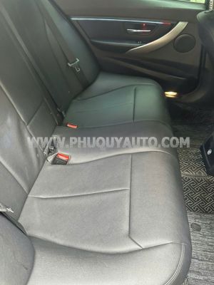 Xe BMW 3 Series 320i 2015