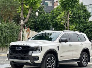Xe Ford Everest Wildtrak 2.0L 4x4 AT 2024