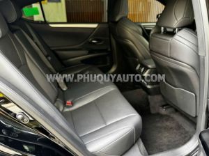 Xe Lexus ES 250 F Sport 2021