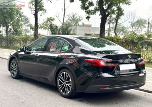 Xe Toyota Camry 2.0Q 2025
