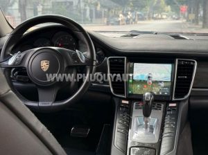 Xe Porsche Panamera Turbo S 2010