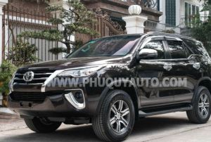 Xe Toyota Fortuner 2.7V 4x2 AT 2019