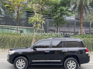 Xe Toyota Land Cruiser VX 4.6 V8 2016