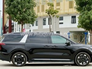 Xe Kia Carnival Signature 2.2D 2025