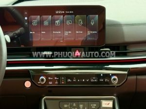 Xe Kia Carnival Signature 2.2D 2025