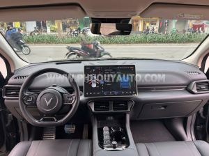 Xe VinFast VF8 Eco AWD 2024