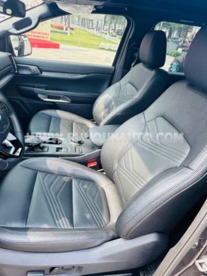 Xe Ford Everest Titanium Plus 2.0L 4x4 AT 2024