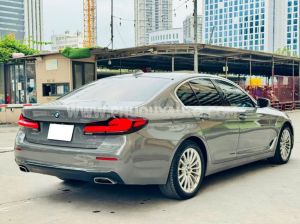 Xe BMW 5 Series 520i Luxury 2021