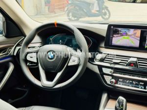 Xe BMW 5 Series 520i Luxury 2021