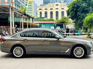 Xe BMW 5 Series 520i Luxury 2021