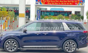Xe Kia Carnival Signature 2.2D 2024