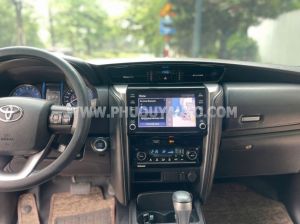 Xe Toyota Fortuner 2.7V 4x2 AT 2021