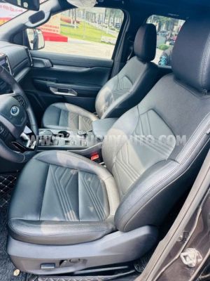 Xe Ford Everest Titanium Plus 2.0L 4x4 AT 2024